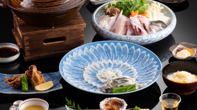 割烹つづみ - 料理写真:天然とらふぐコース「月」
