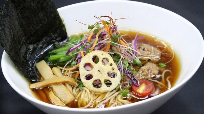 nu dish Deli & Cafe - 料理写真:T's醤油ラーメン