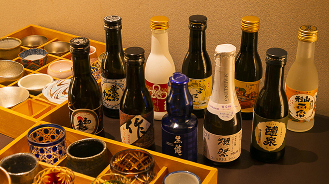 Sushi Itsumi - ドリンク写真:地酒の一合瓶を常時10種類以上