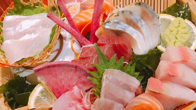 燦醸小町 - 料理写真:らうす直送の新鮮魚介が満載！