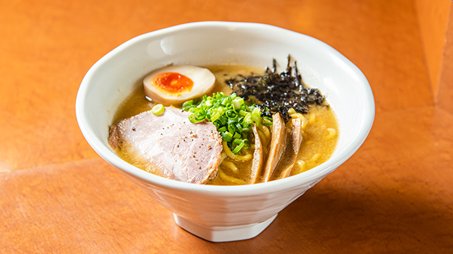 萬馬軒 - 料理写真:濃厚醬油らーめん