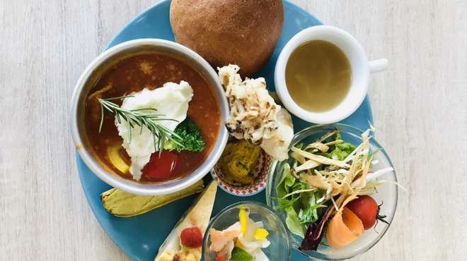 アドマーニ 鴻巣店 北鴻巣 ピザ 食べログ