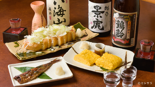 桂屋 - 料理写真:新潟の地酒を店主が独自にセレクト。季節ごとのお酒にも注目
