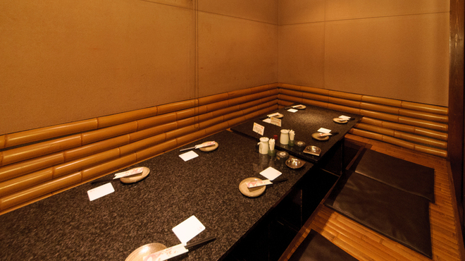 Foods Bar 栞屋 フーズバー シオリヤ 伏見桃山 居酒屋 ネット予約可 食べログ