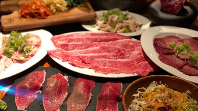焼肉ワインバル OYAKATA - メイン写真: