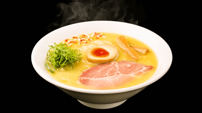 鯛塩そば 灯花 - 料理写真:灯花の醍醐味・季節の限定麺