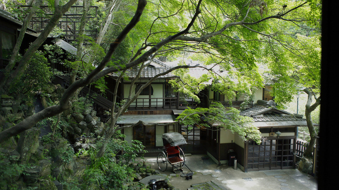 明治の森箕面 音羽山荘 - メイン写真: