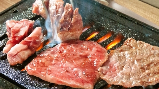 焼肉 笑 - メイン写真: