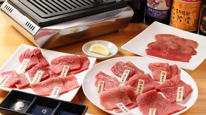 焼肉 笑 - メイン写真: