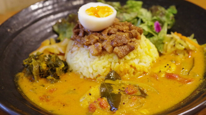 SPICY CURRY 魯珈 - メイン写真: