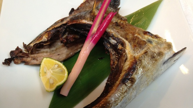 独活庵 - 料理写真:やいとかつをカマ焼き　780円