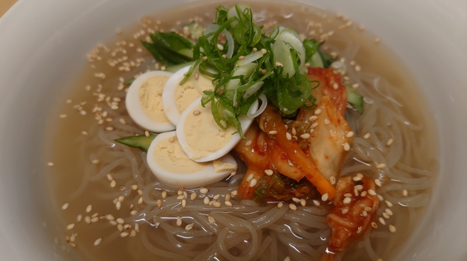 とんこつ鍋と餃子 縁楽 四条（京都市営）/居酒屋 [食べログ]