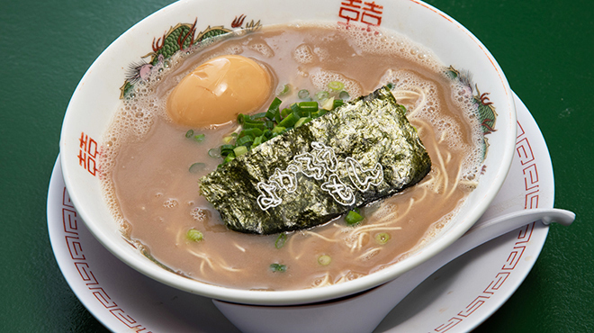 とんこつラーメン よかろうもん - メイン写真: