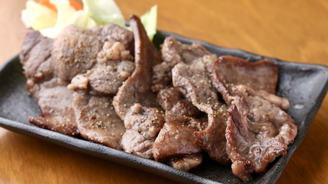 熱々肉汁餃子 あじくら - メイン写真: