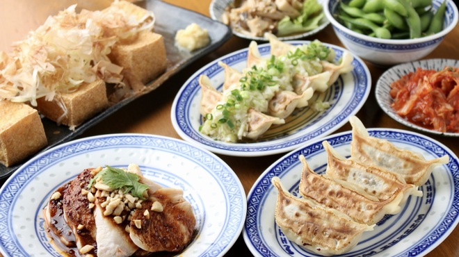 熱々肉汁餃子 あじくら - メイン写真: