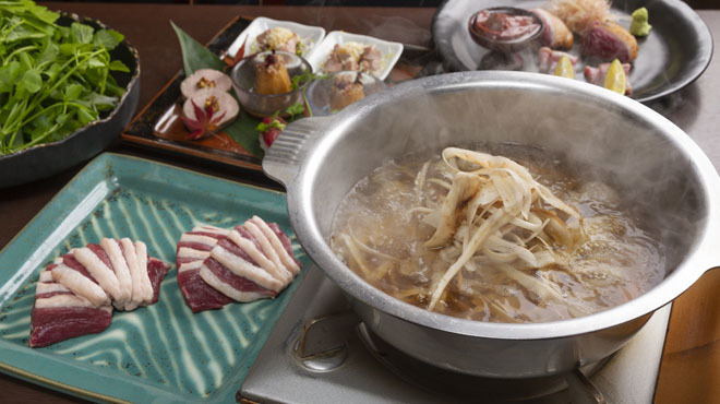 藤乃 - メイン写真:河内鴨の鍋コース