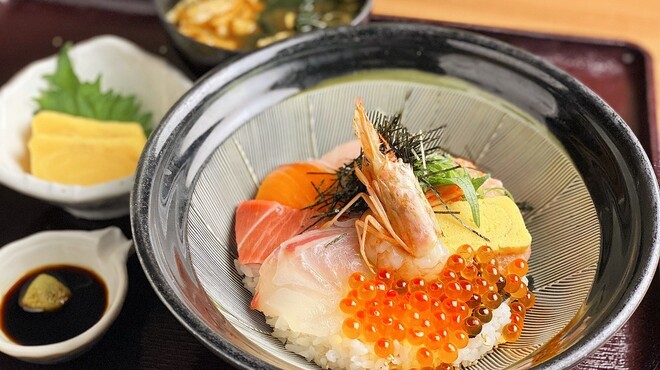 米福 - メイン写真: