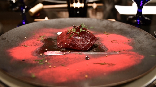 箱根フォンテーヌ・ブロー仙石亭 - 料理写真:じっくりローストしたビーツのタルティーヌ