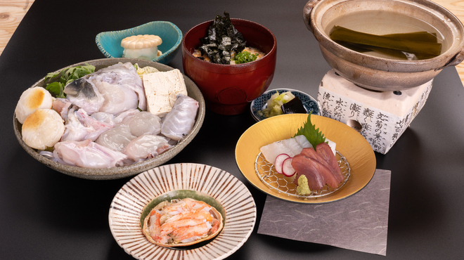 御料理あきやま - 料理写真:ふぐ鍋会席