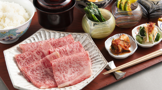 Ginza Yakiniku Sarondo Eijingu Bi-Fu - メイン写真: