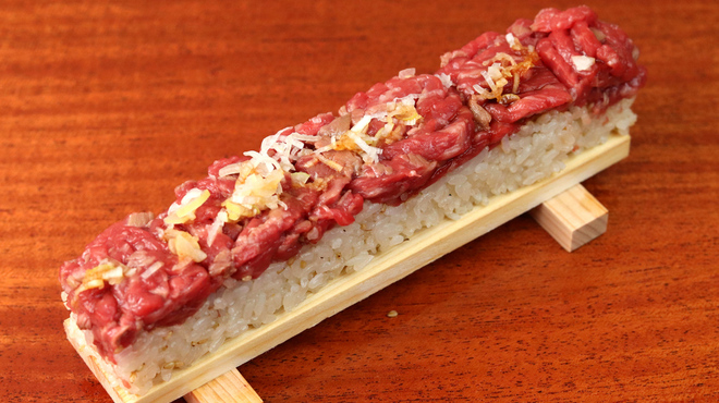 焼肉や - メイン写真: