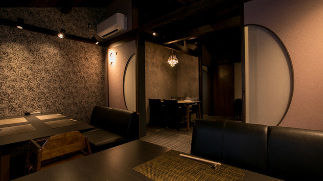 Teppan Dining L’ajitto - 内観写真: