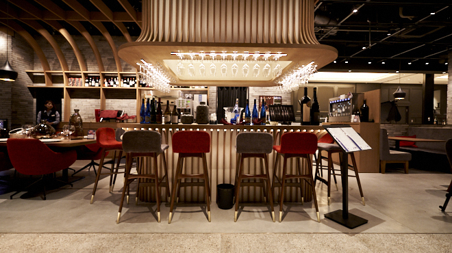 WORLD WINE BAR BY PIEROTH - メイン写真: