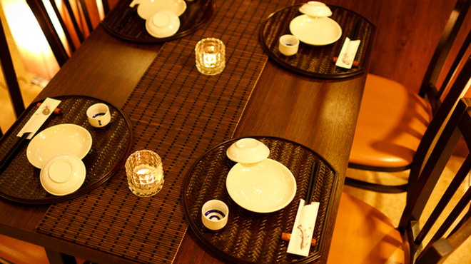 鍋と餃子 うまいもん酒場 楽宴 - メイン写真: