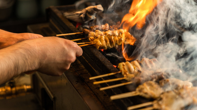 炭火焼き鳥 串八珍 - メイン写真: