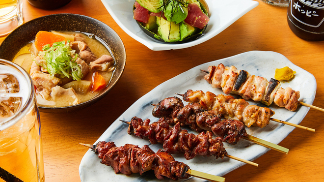 炭火焼鶏たまい でん六 - メイン写真: