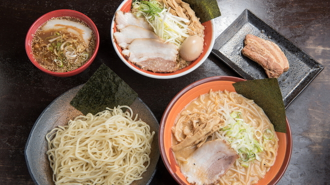 完熟らーめん 本丸 - メイン写真: