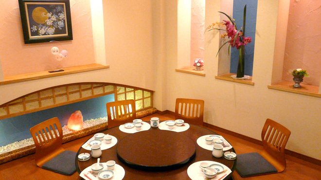 Ikeno Hanten - 料理写真:ボリュームたっぷりのランチは、ゆっくり個室でシェアして食べるのもGOOD!