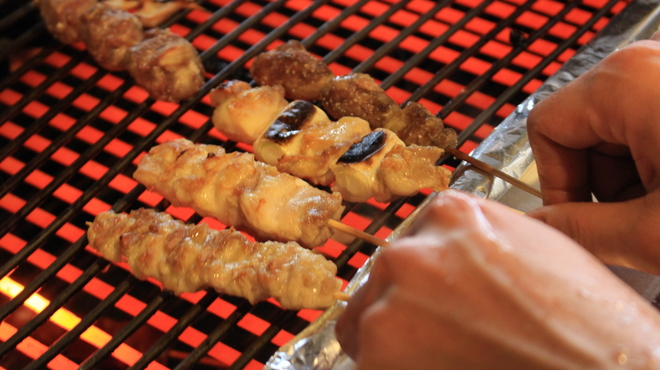 焼鳥居酒屋 どん - メイン写真: