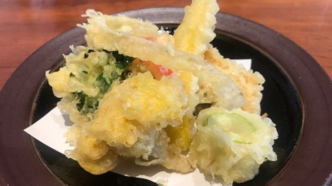 神通町　田村 - 料理写真:季節野菜の天ぷら