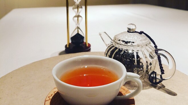 グリーチネ - ドリンク写真:滋賀 中川誠盛堂茶舗の和紅茶
