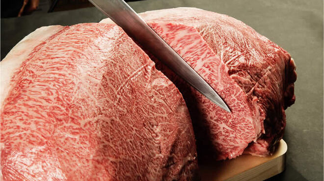 飛び牛出汁焼肉 舌賛 - メイン写真: