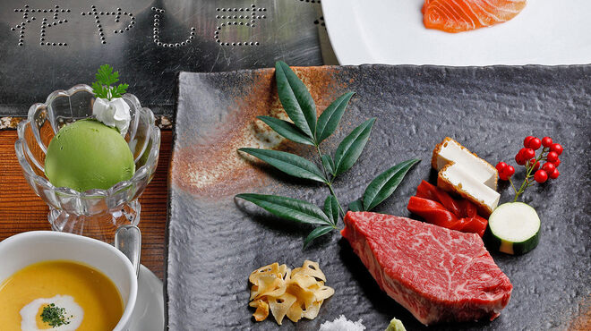 ステーキ割烹花やしき - 料理写真:気軽にステーキをお楽しみいただけるランチ