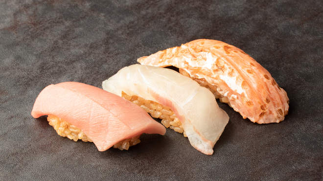 Aburi TORA 熟成鮨と炙り鮨 - メイン写真: