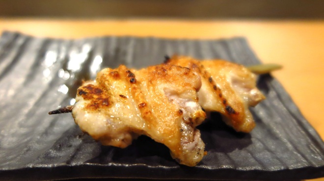晩鶏 - 料理写真:一転ワイルド仕上げの手羽先