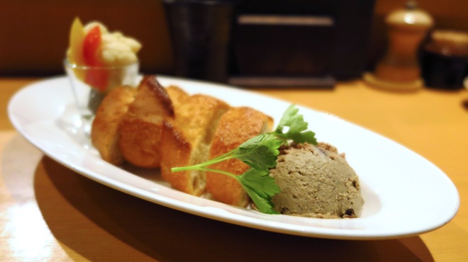 晩鶏 - 料理写真:ニュートラル系のレバーペースト♪