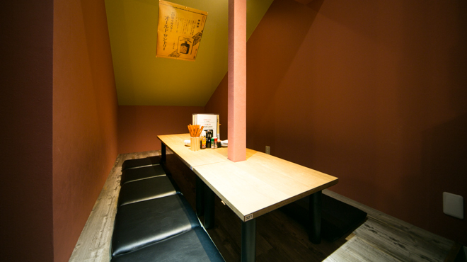 手羽先とかきをもっと自由に 大衆酒場 HANEGAKI - メイン写真: