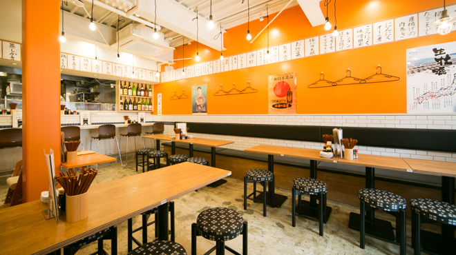 手羽先とかきをもっと自由に 大衆酒場 HANEGAKI - メイン写真: