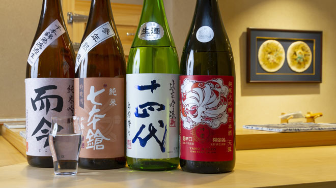 鮨処 敏 - ドリンク写真:週替わりの日本酒30種～40種