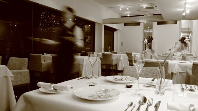 CP RESTAURANT - 内観写真: