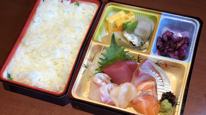 すしダイニング - メイン写真: