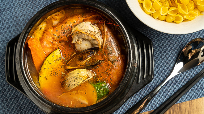 niwa cafe - 料理写真:スープパスタ トマトスープ（えびと魚貝のシーフード）