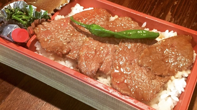 Sumibi Yakiniku Shichirintei - 料理写真: