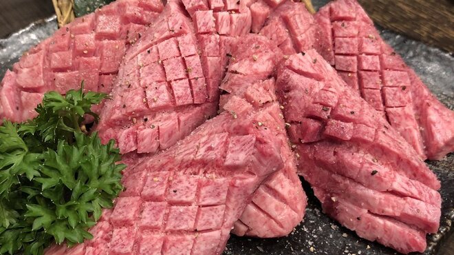 焼肉 やいま - メイン写真: