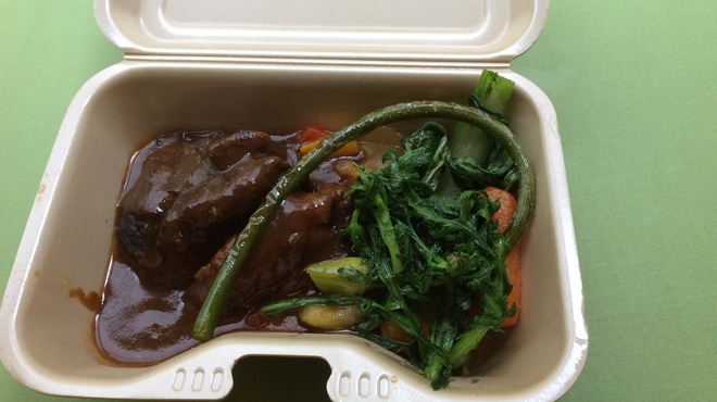 ラ・クチネッラ・ディ・ヤマモト - 料理写真:黒毛和牛の柔らか煮込み1000円税込