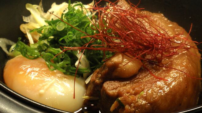 三喰撰酒 三重人 - 料理写真:三重県産！松阪豚のとろとろ豚の角煮！